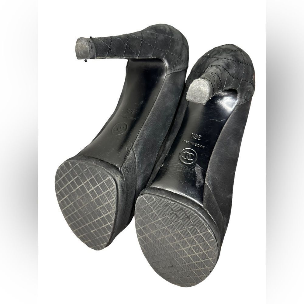 CHANEL Black Suede Heels - Picture 12 of 16